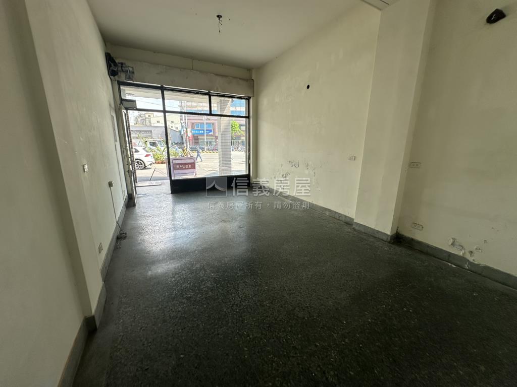 臨路邊間大透天房屋室內格局與周邊環境