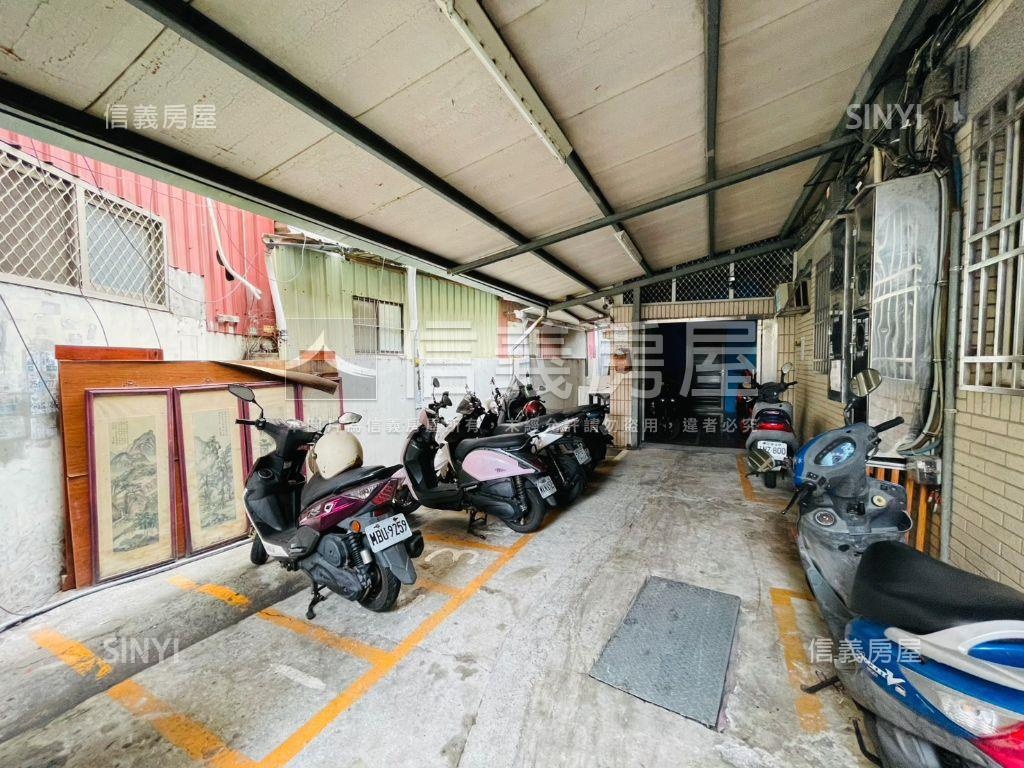 逢甲黃金收租透套房屋室內格局與周邊環境
