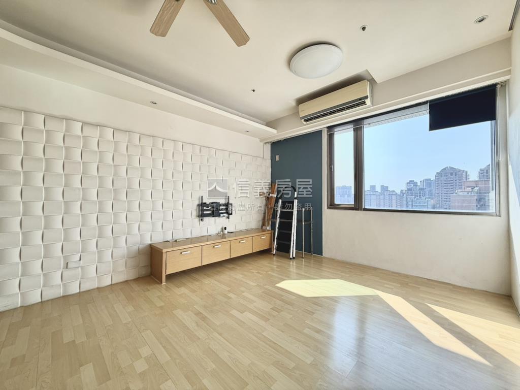 大觀園高樓視野美屋房屋室內格局與周邊環境