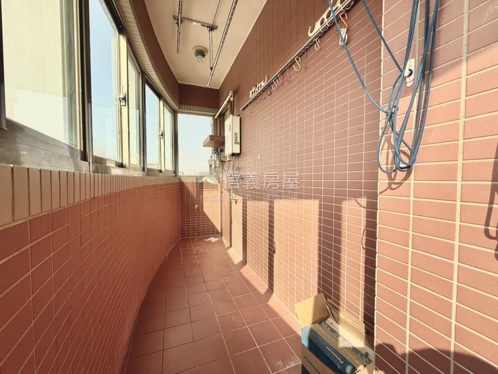 大觀園高樓視野美屋房屋室內格局與周邊環境
