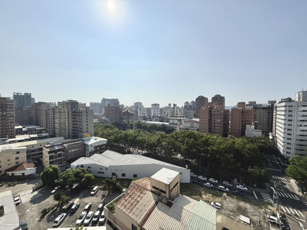 大觀園高樓視野美屋房屋室內格局與周邊環境
