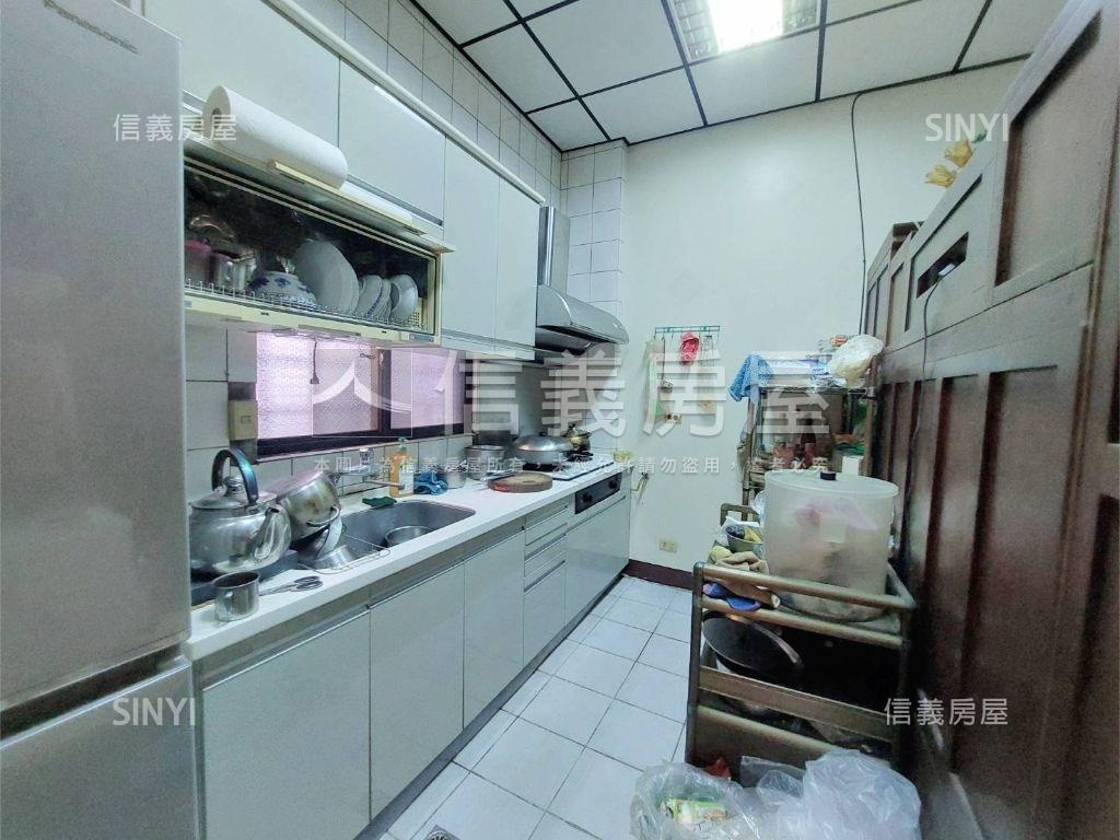 水湳經貿綠野青境美別墅房屋室內格局與周邊環境