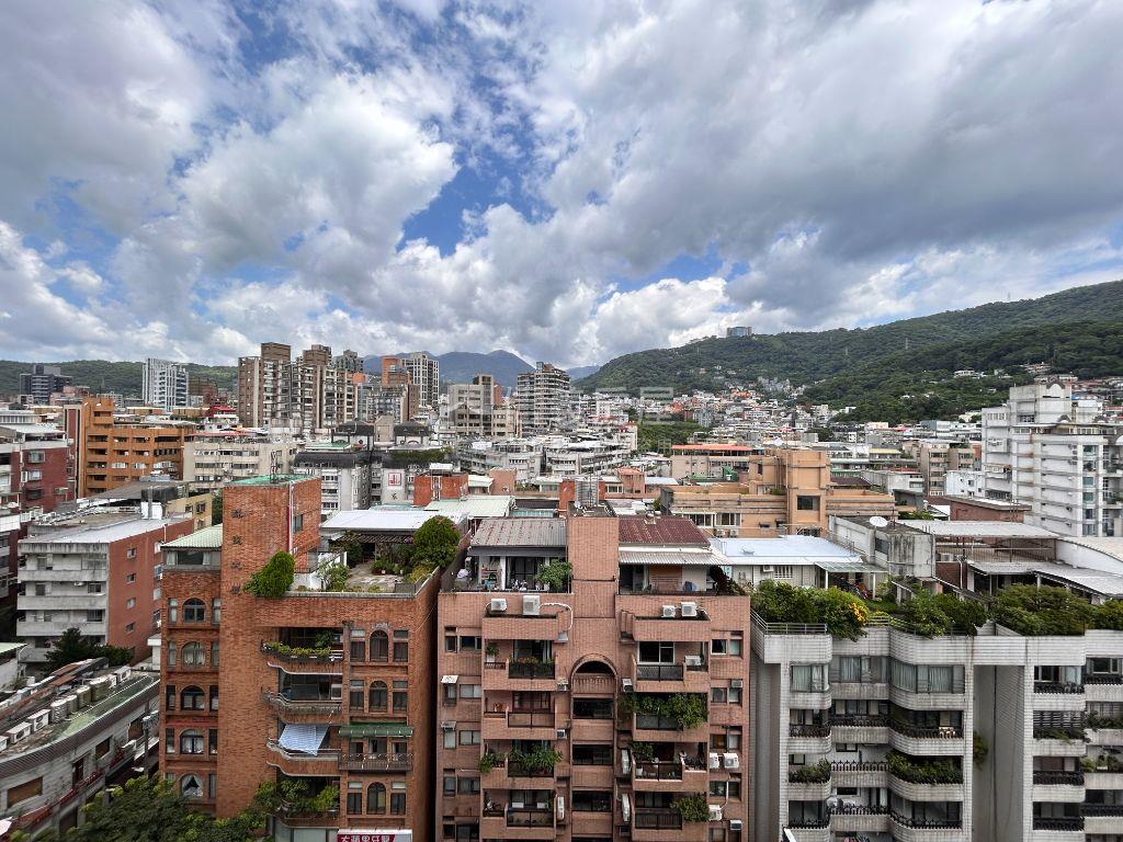 環翠高樓景觀美屋房屋室內格局與周邊環境