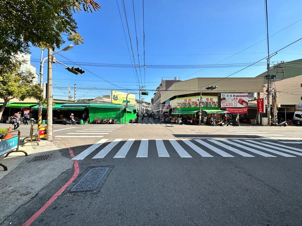 近益民國小傳世店面房屋室內格局與周邊環境