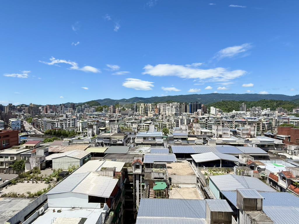 東湖樂高景觀電梯兩房房屋室內格局與周邊環境
