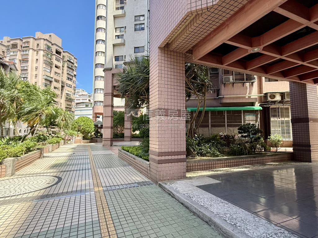 東湖樂高景觀電梯兩房房屋室內格局與周邊環境
