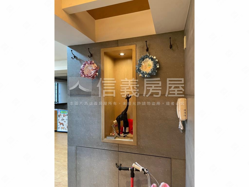 松山新城景觀高樓附車位房屋室內格局與周邊環境