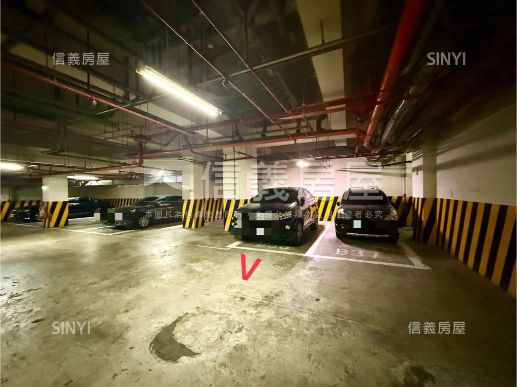 松山新城景觀高樓附車位房屋室內格局與周邊環境