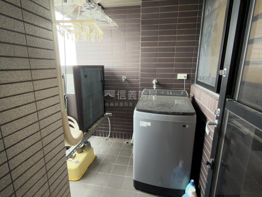 愛悅高樓朝南視野兩房平車房屋室內格局與周邊環境