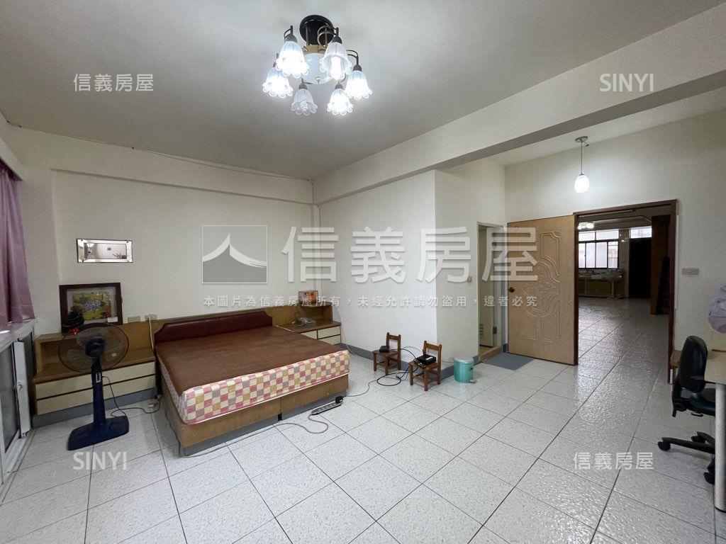 四維正路面寬金店霸房屋室內格局與周邊環境