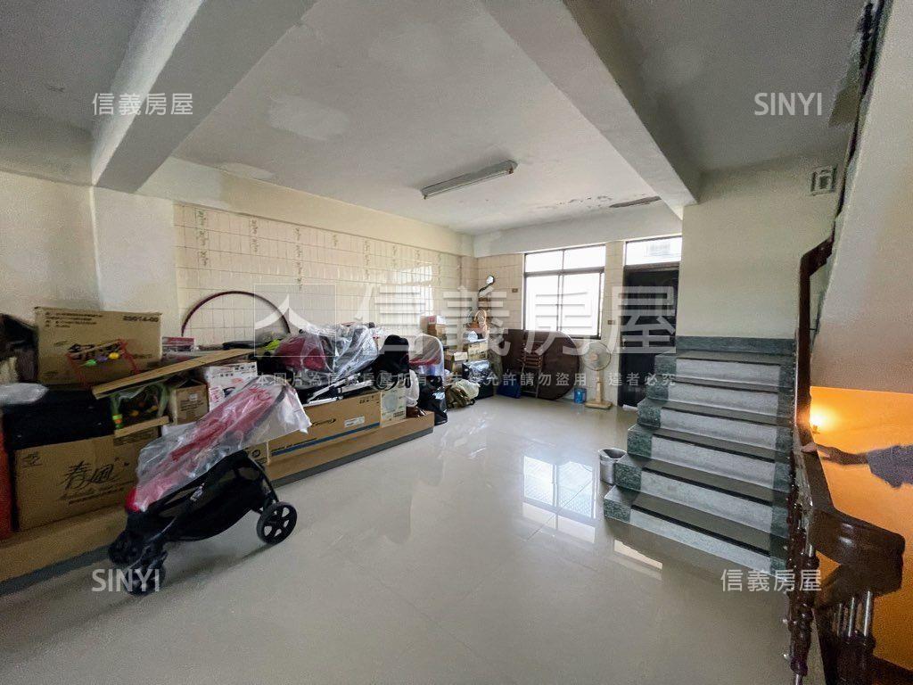 四維正路面寬金店霸房屋室內格局與周邊環境