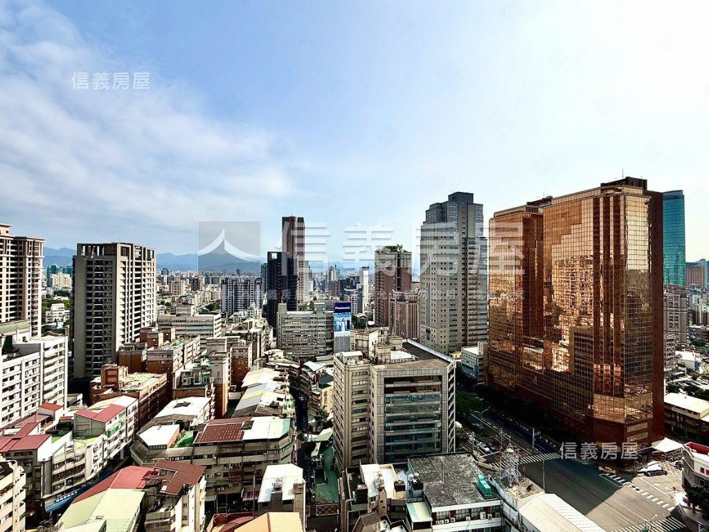 老佛爺高樓後棟視野三車位房屋室內格局與周邊環境