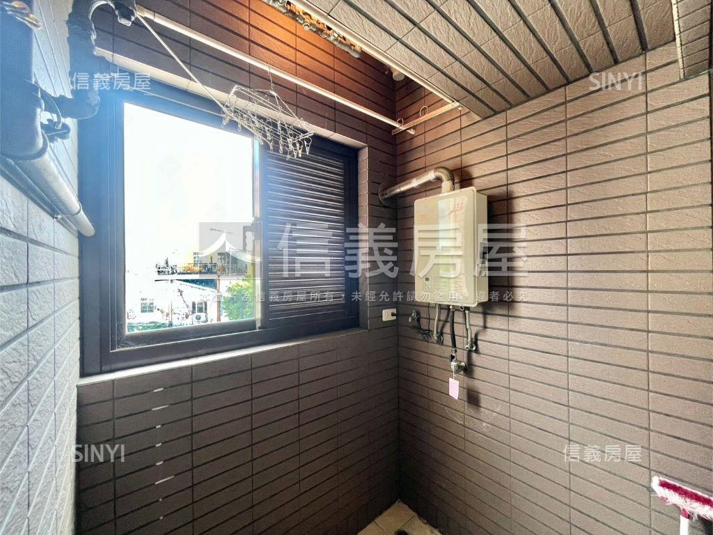 佳泰樂薇小豪宅平車房屋室內格局與周邊環境