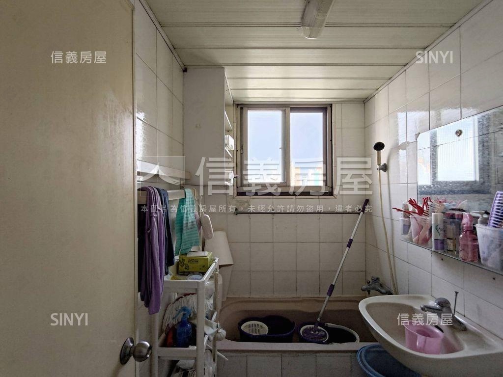京城環球高樓三房房屋室內格局與周邊環境