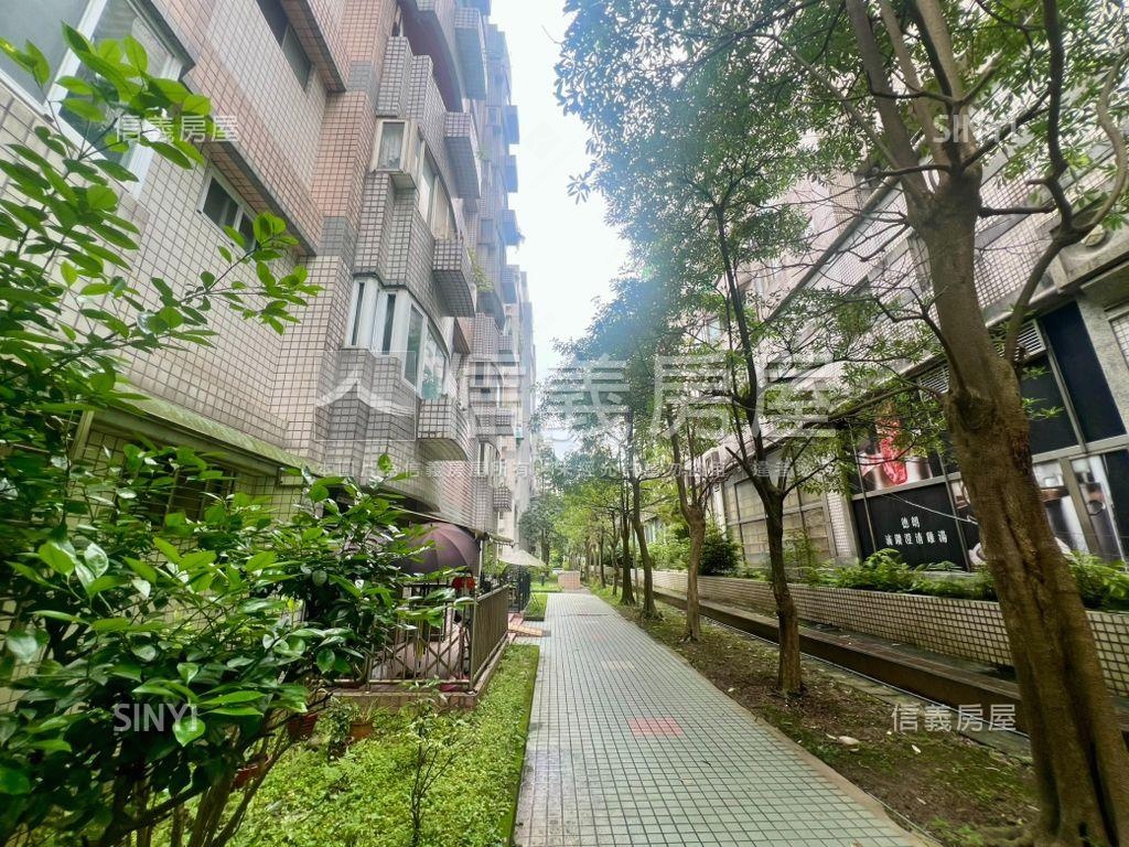 【世貿新城】綠意樹梢戶房屋室內格局與周邊環境