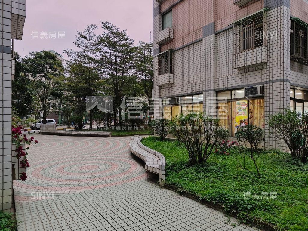 【世貿新城】綠意樹梢戶房屋室內格局與周邊環境