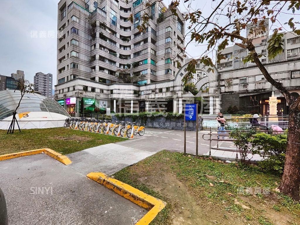 【世貿新城】綠意樹梢戶房屋室內格局與周邊環境
