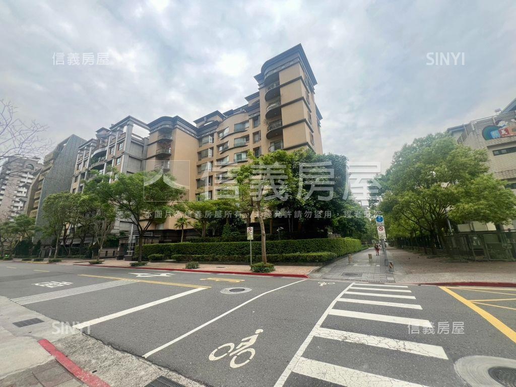 【世貿新城】綠意樹梢戶房屋室內格局與周邊環境