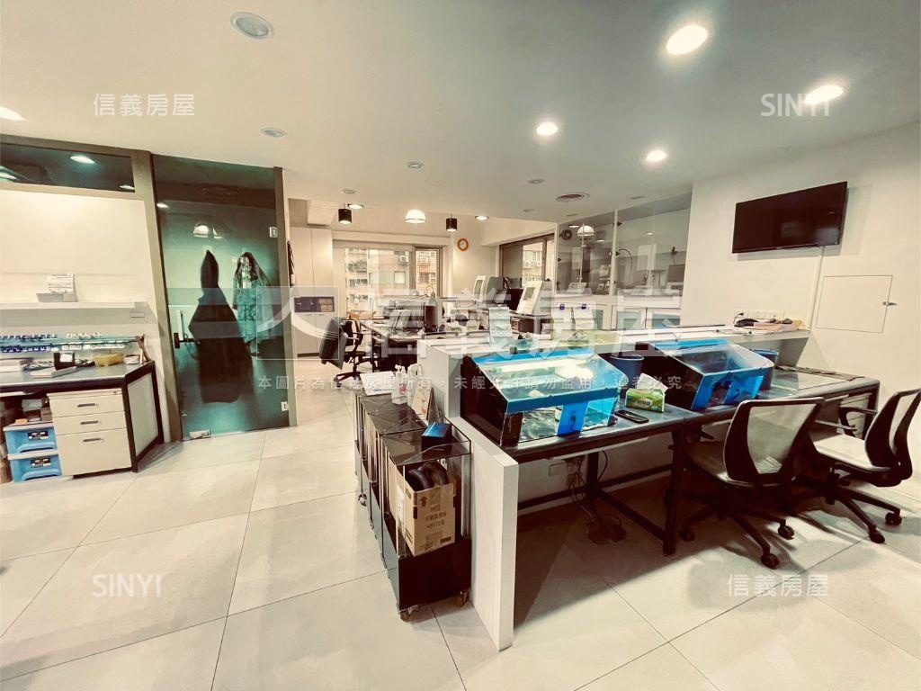 文普採光佳美商辦房屋室內格局與周邊環境