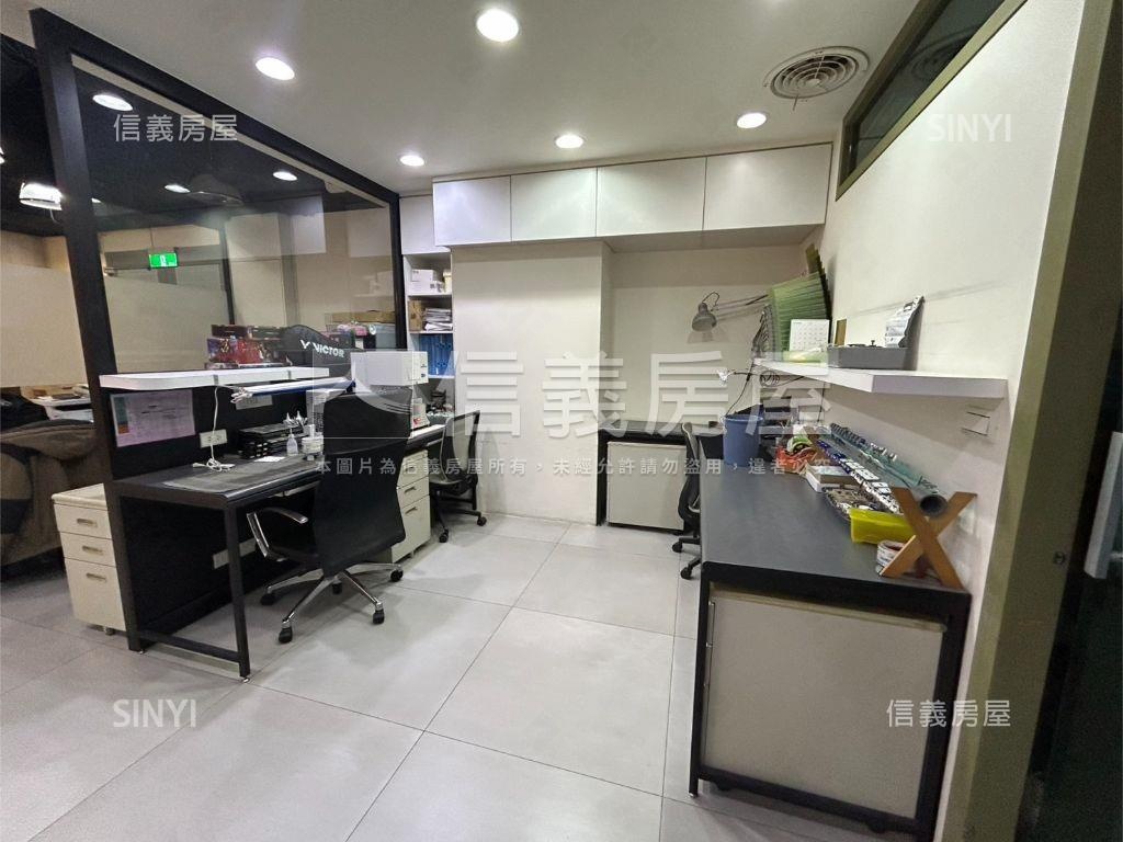 文普採光佳美商辦房屋室內格局與周邊環境