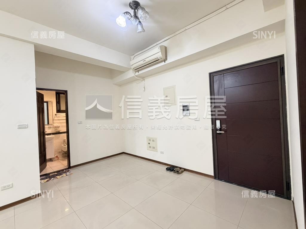 長榮凱悅兩房車位房屋室內格局與周邊環境