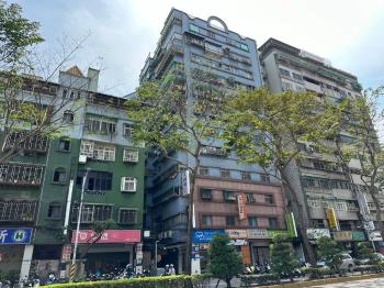 青年大展Ω金店面