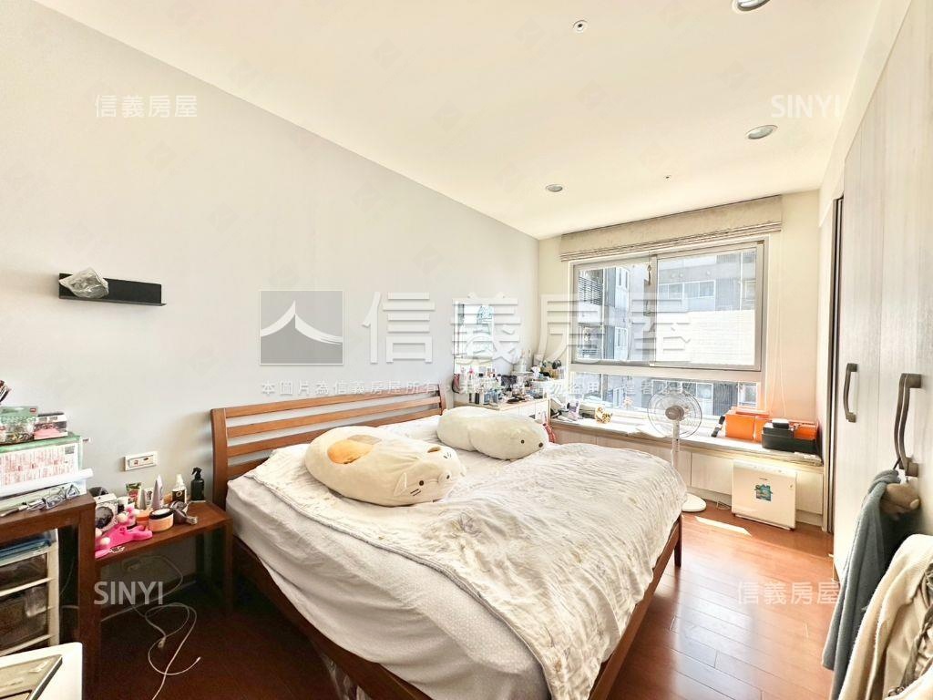 近公園學校優質美３房房屋室內格局與周邊環境