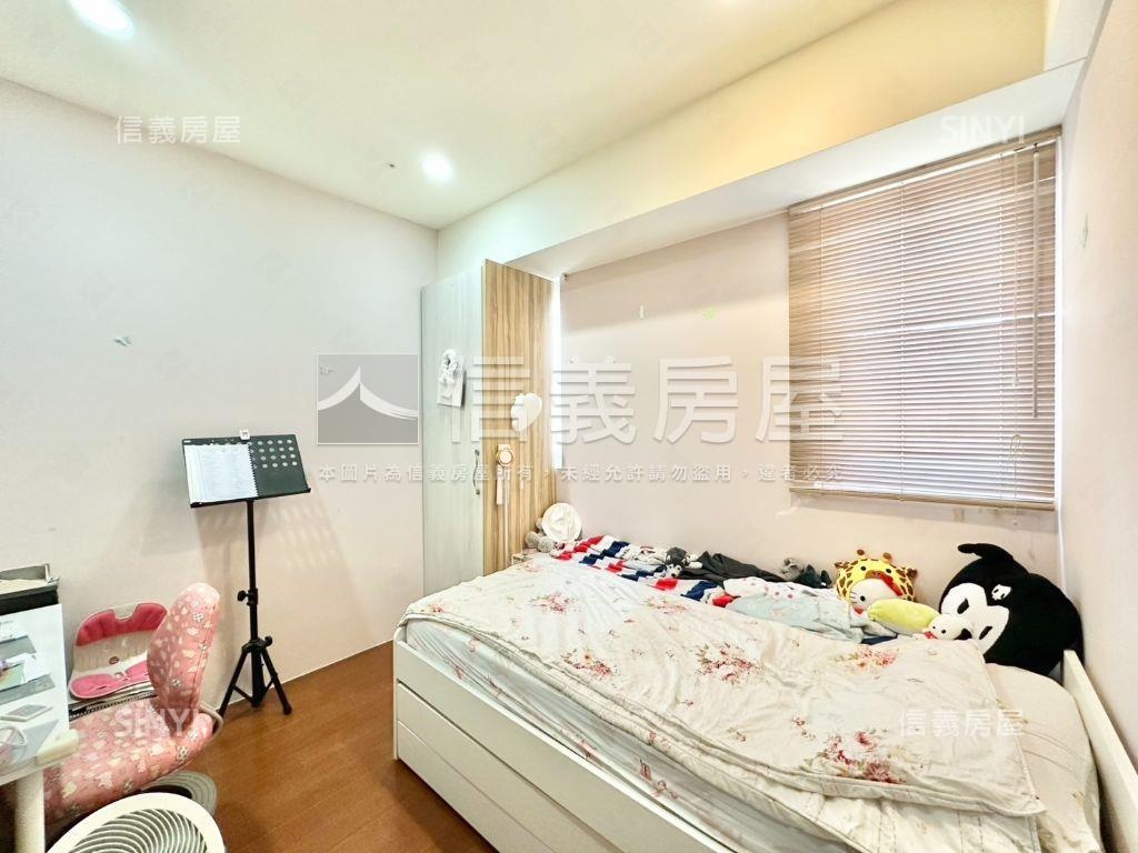 近公園學校優質美３房房屋室內格局與周邊環境