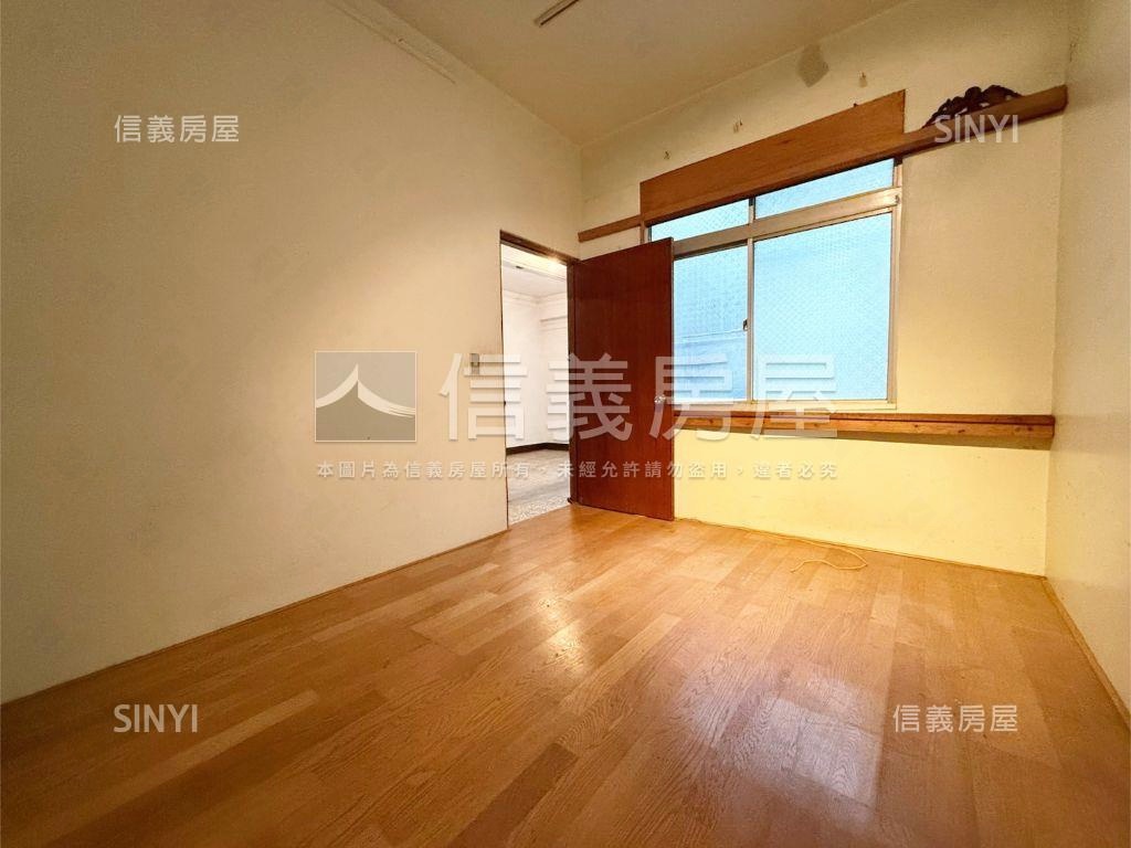 芝山國小綠景三房房屋室內格局與周邊環境