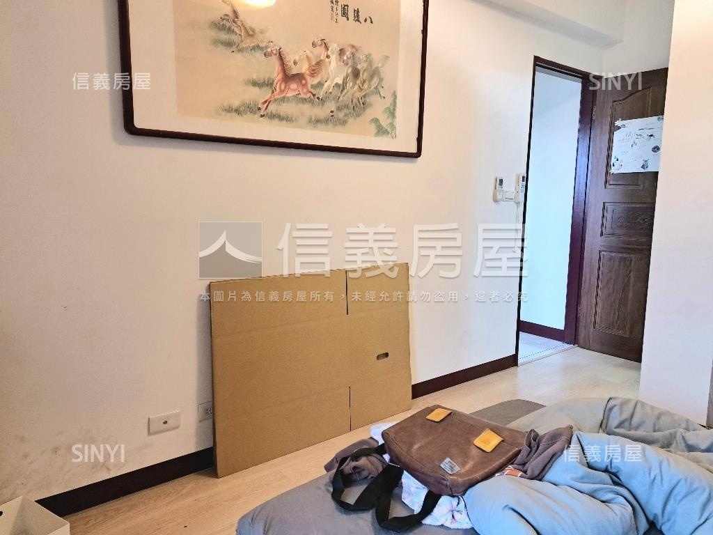 武藏晴圓漢口市四房雙主臥房屋室內格局與周邊環境