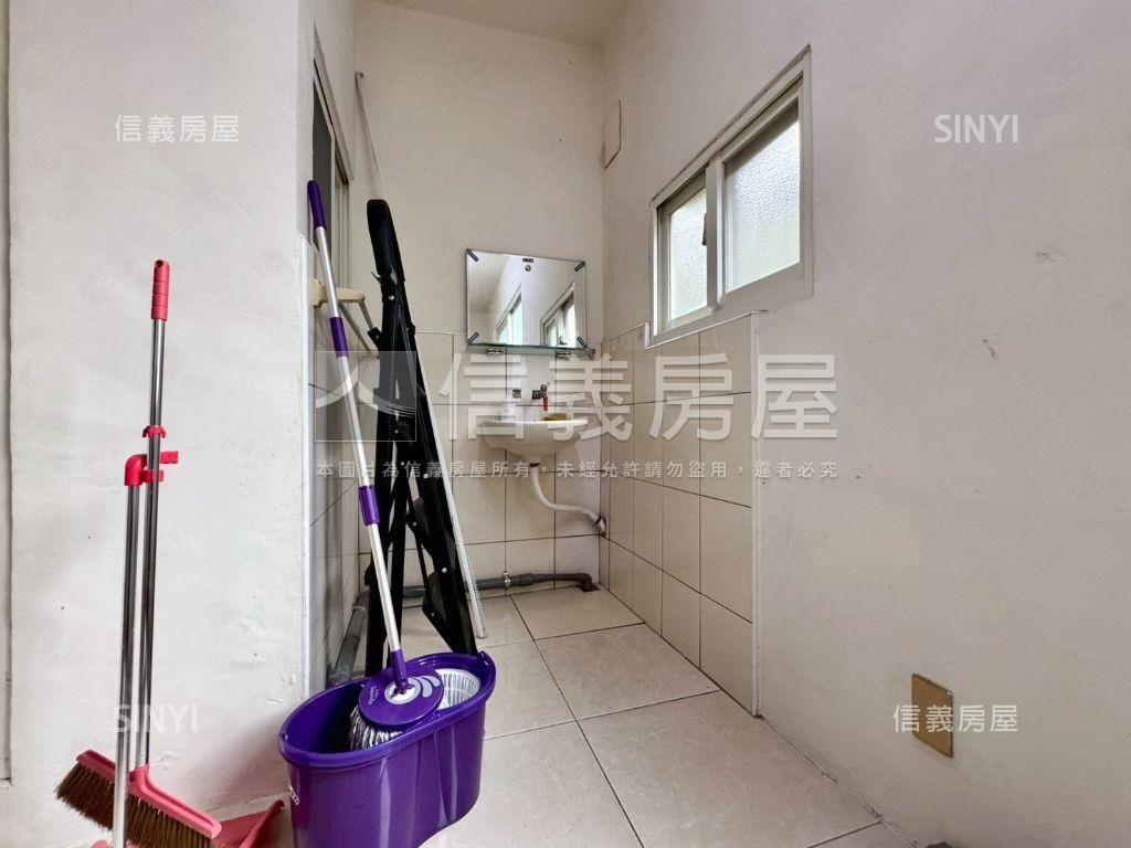 近一中商圈透天優質店面房屋室內格局與周邊環境