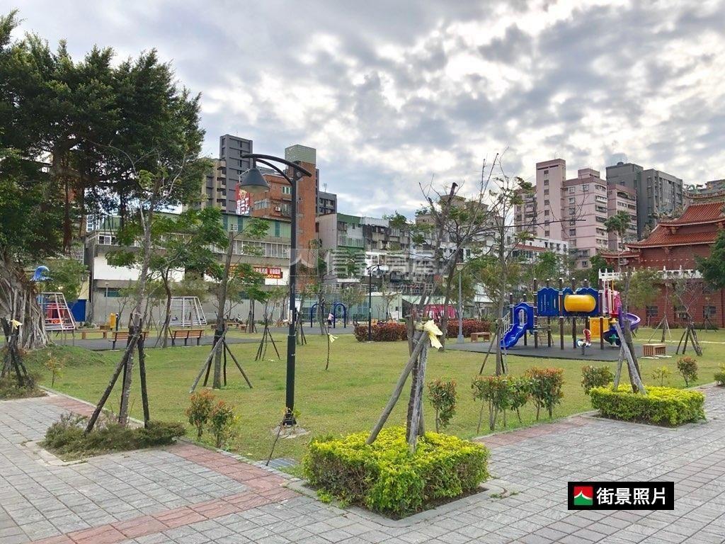 雙江翠Ω稀有露臺兩房車位房屋室內格局與周邊環境
