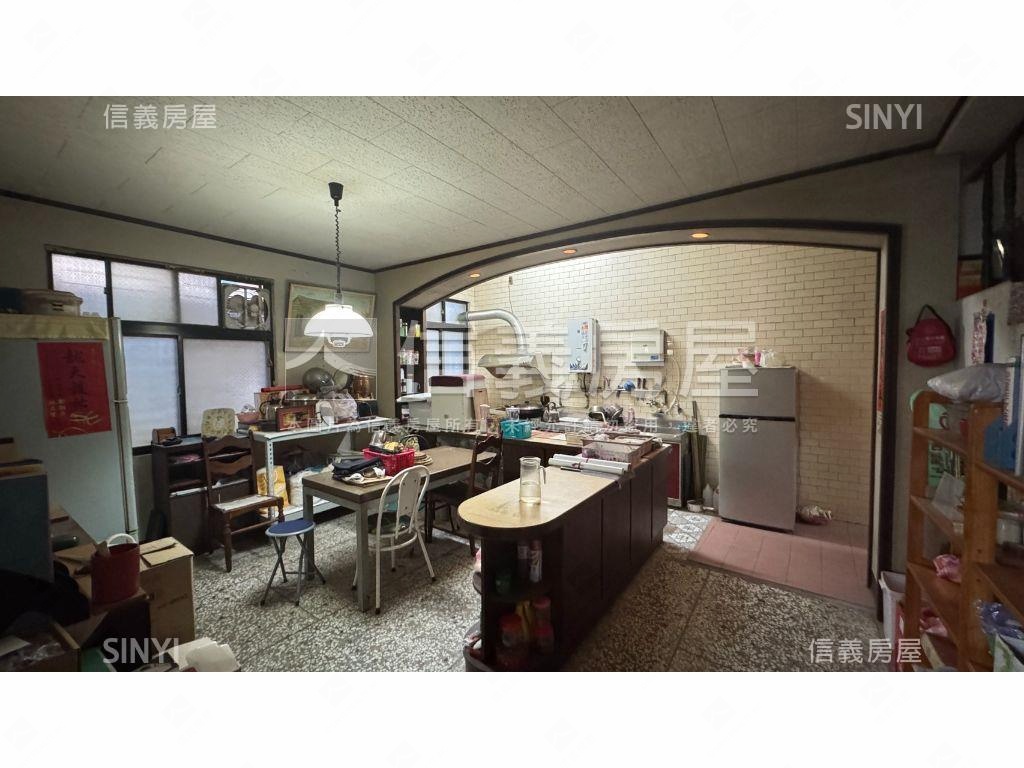 竹北市區稀有庭院透天房屋室內格局與周邊環境
