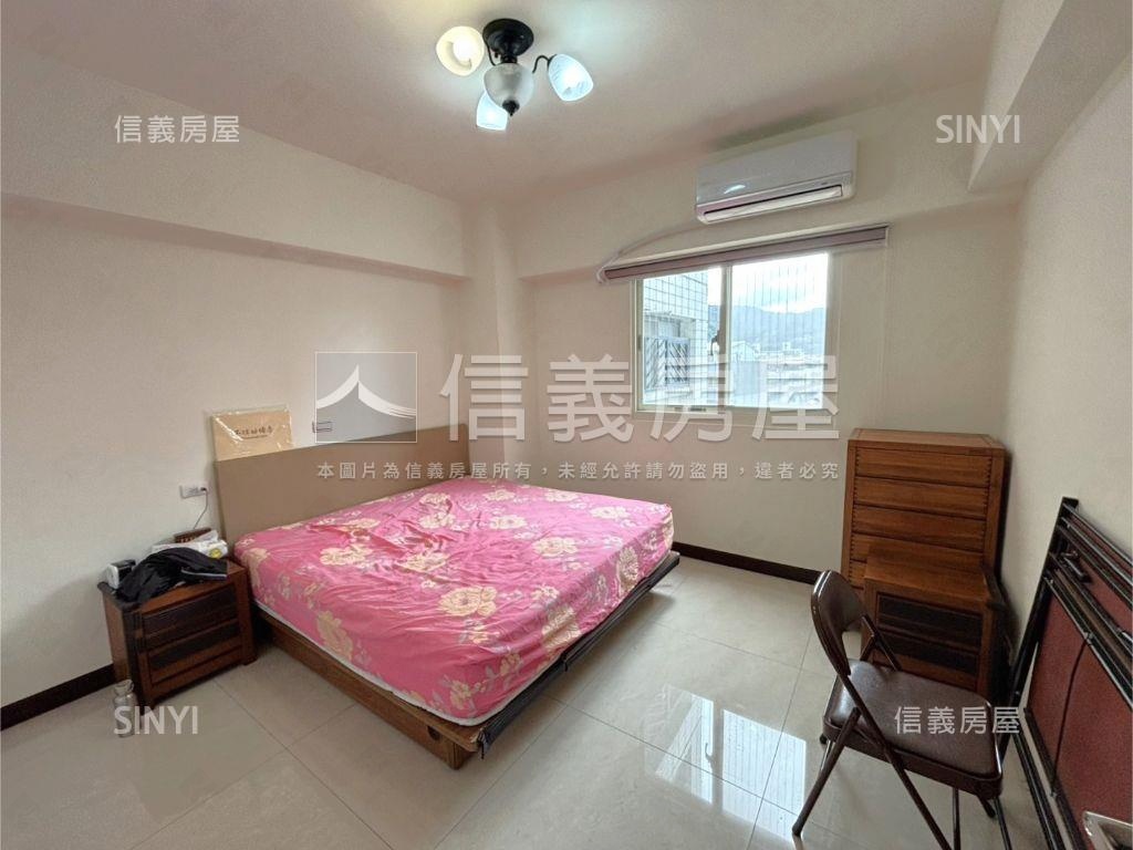 國泰書香美輪美奐三房房屋室內格局與周邊環境