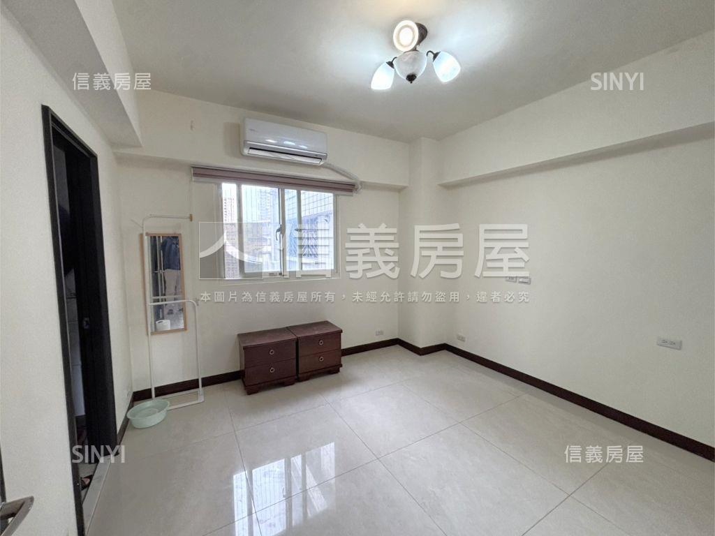 國泰書香美輪美奐三房房屋室內格局與周邊環境