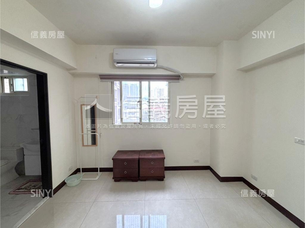 國泰書香美輪美奐三房房屋室內格局與周邊環境