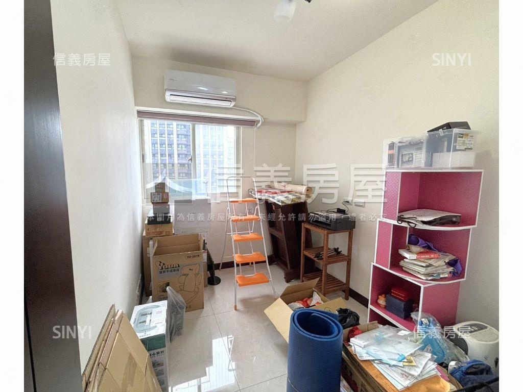 國泰書香美輪美奐三房房屋室內格局與周邊環境