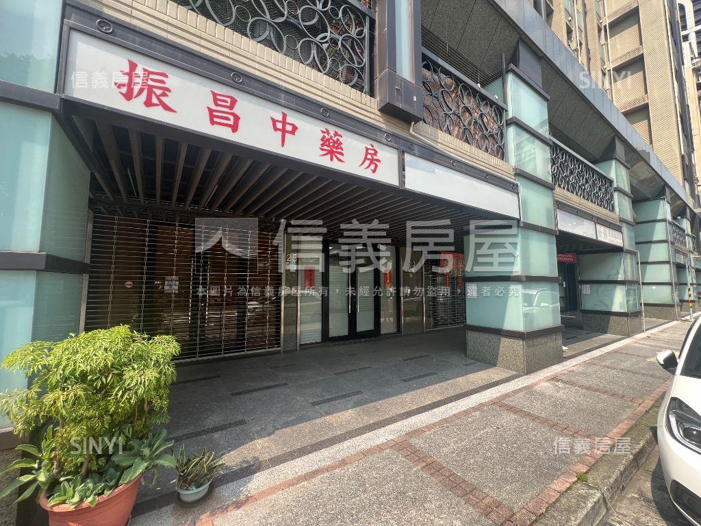 五路財神時尚店面房屋室內格局與周邊環境