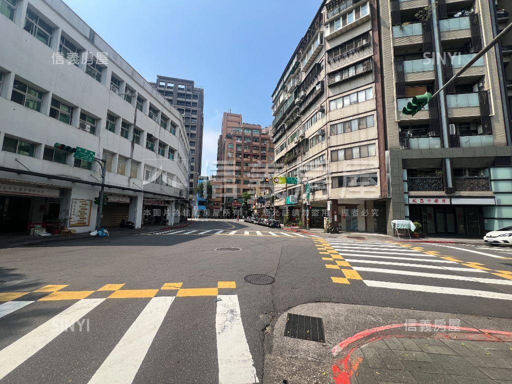 五路財神時尚店面房屋室內格局與周邊環境