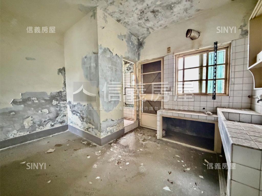 新崛江仁德街市場金店房屋室內格局與周邊環境