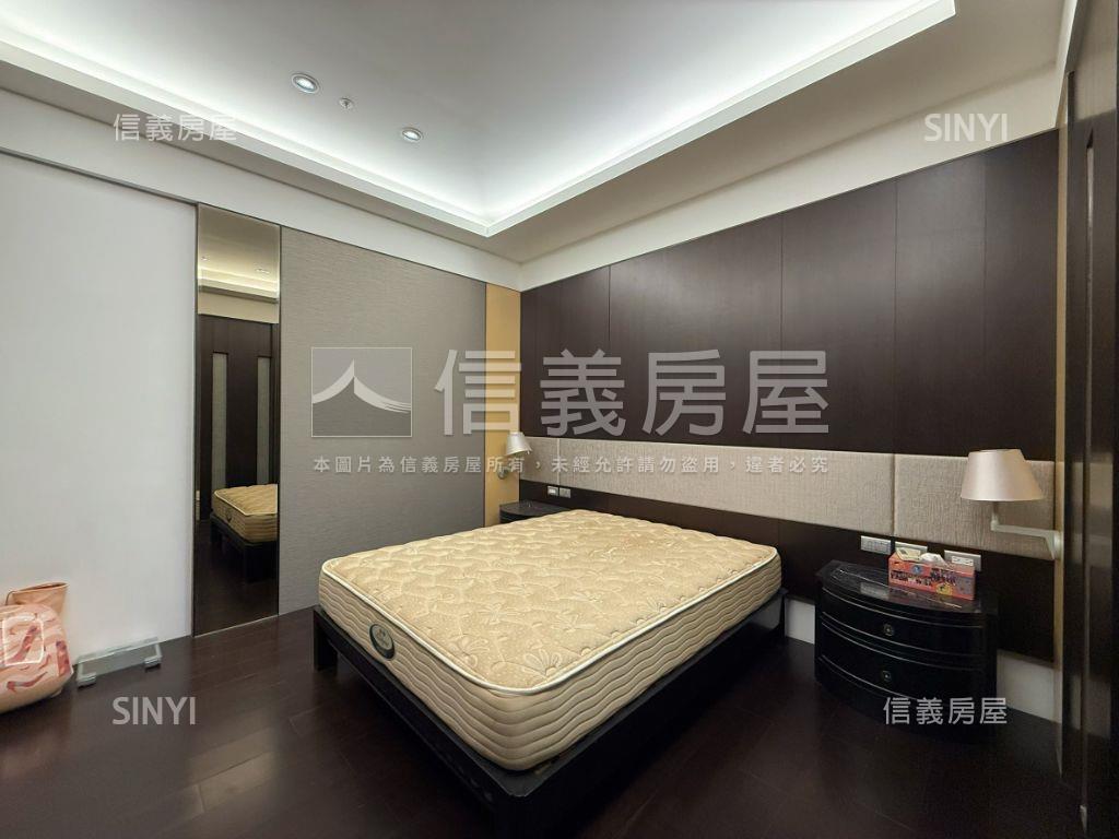 面歌劇院聯聚仁愛精裝厝王房屋室內格局與周邊環境