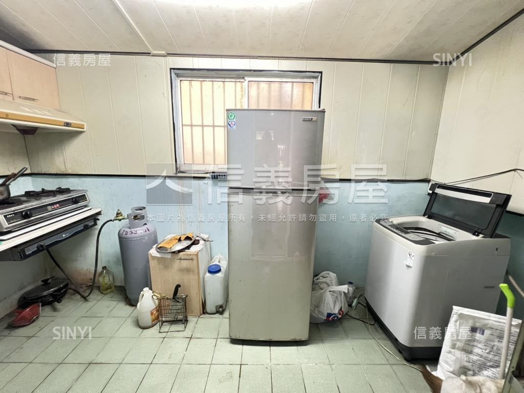 近和美高中美別墅房屋室內格局與周邊環境