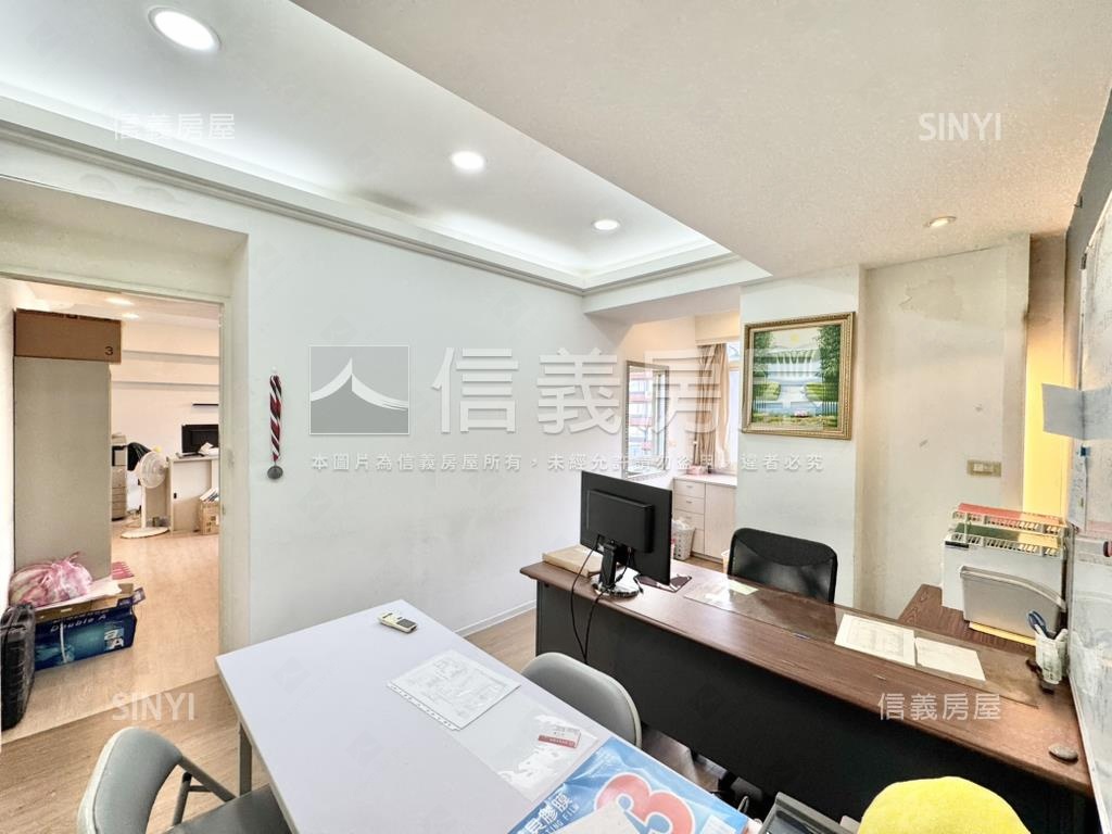 台北東區ＳＯＧＯ大１房房屋室內格局與周邊環境