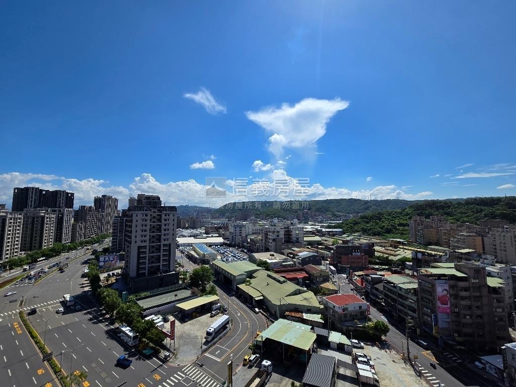 薩爾茲堡高樓景觀稀有釋出房屋室內格局與周邊環境