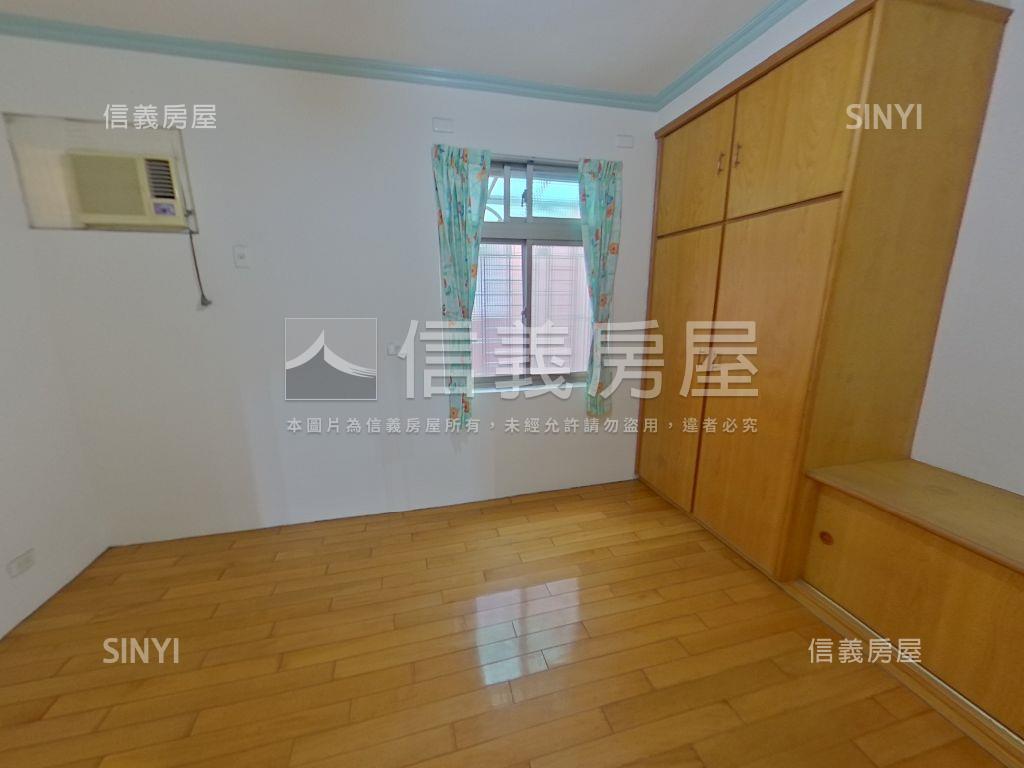 內壢環中商圈車庫別墅房屋室內格局與周邊環境