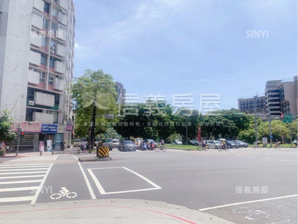 台大人潮金店１＋２樓房屋室內格局與周邊環境