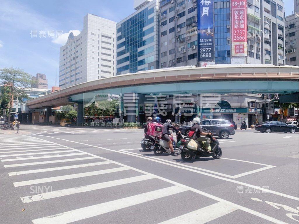 台大人潮金店１＋２樓房屋室內格局與周邊環境