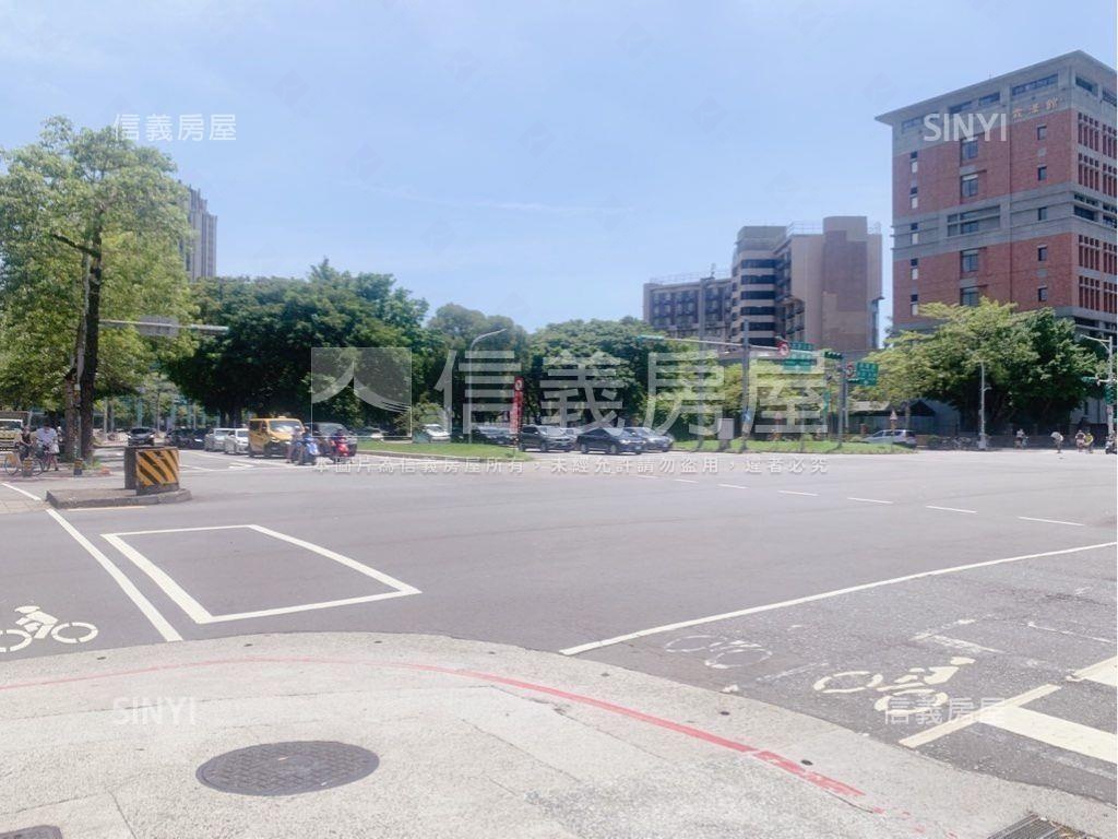 台大人潮金店１＋２樓房屋室內格局與周邊環境