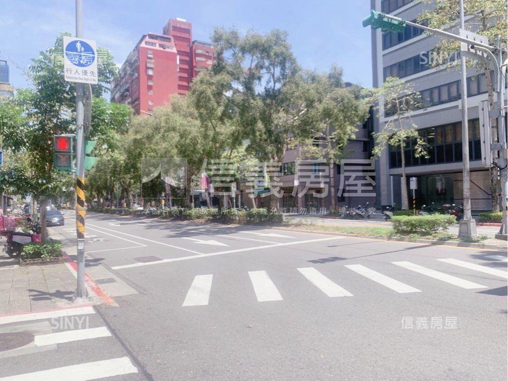 台大人潮金店１＋２樓房屋室內格局與周邊環境