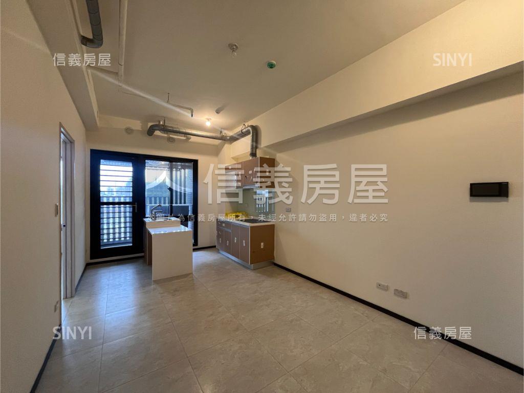 泊心港灣綠園私藏兩房車位房屋室內格局與周邊環境